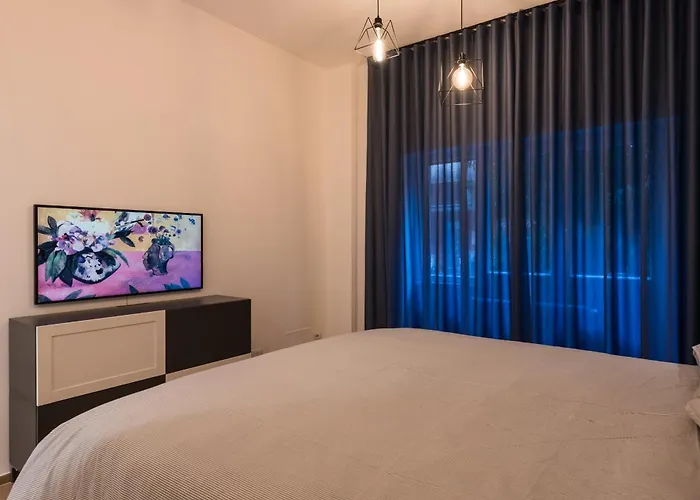 Super Comfort Pisino Street
